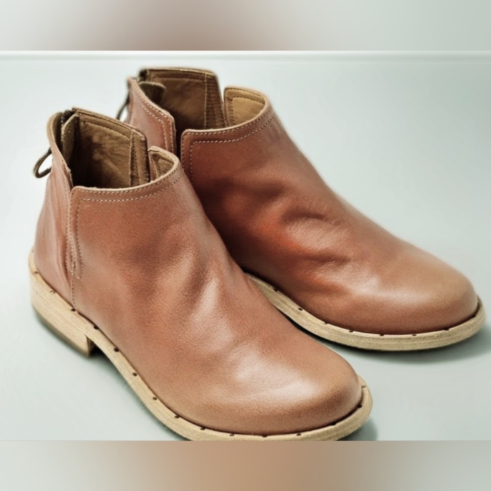 Beek Falcon Leather Ankle Bootie